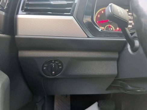 Used 2019 Volkswagen Jetta R-Line image 24