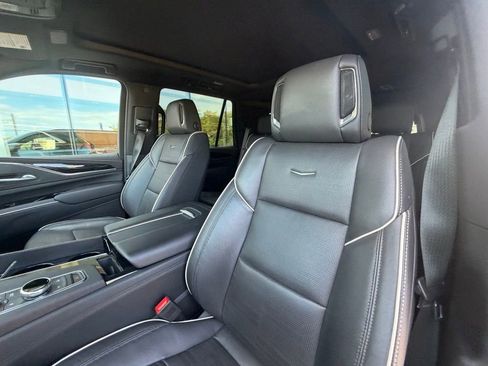 Used 2024 Cadillac Escalade Sport w/ LPO, ONYX Package AWD/4WD image 11