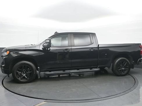 Used 2023 Chevrolet Silverado 1500 RST w/ Convenience Package II AWD/4WD image 2