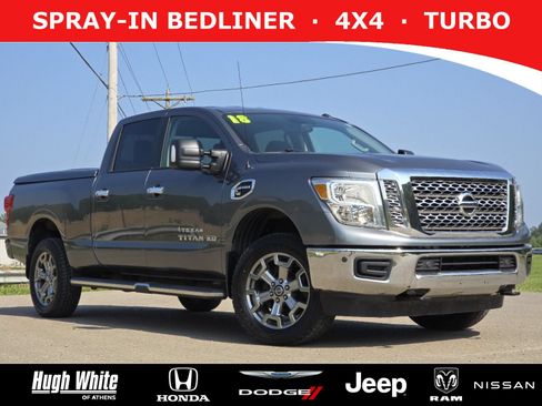 Used 2018 Nissan Titan SV w/ SV Convenience Package AWD/4WD image 1