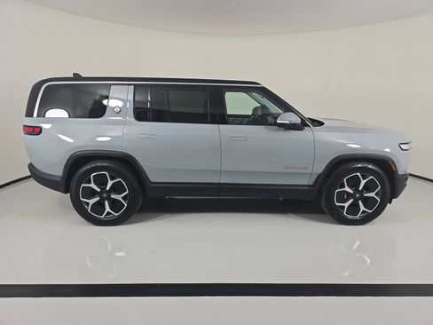 Used 2024 Rivian R1S Adventure AWD/4WD image 6
