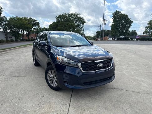 Used 2019 Kia Sorento FWD image 5
