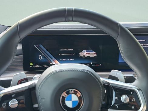 Certified 2024 BMW 760i xDrive w/ Executive Package image 11