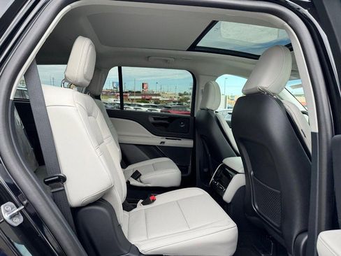 New 2025 Lincoln Aviator AWD w/ Jet Appearance Package image 13