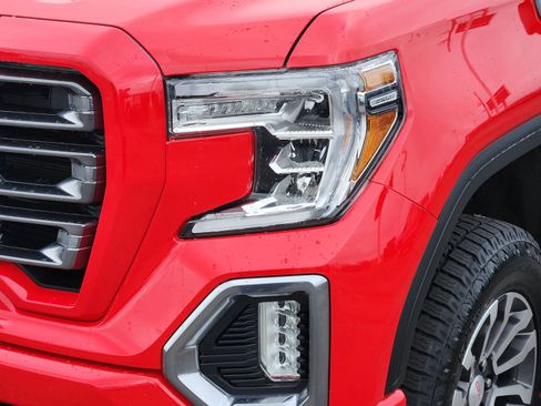 Used 2021 GMC Sierra 1500 AT4 w/ AT4 Premium Package AWD/4WD image 11