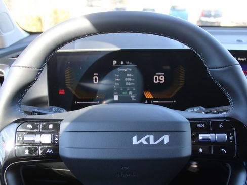 New 2026 Kia Sorento LX FWD image 25