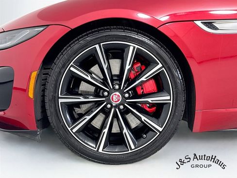 Used 2021 Jaguar F-TYPE R AWD/4WD image 39
