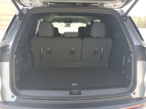 New 2026 Chevrolet Traverse LT FWD image 9