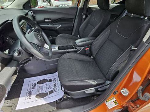 Used 2021 Nissan Kicks SV FWD image 15
