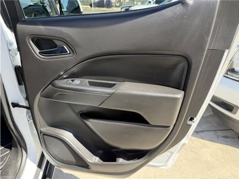 Used 2018 Chevrolet Colorado ZR2 AWD/4WD image 25