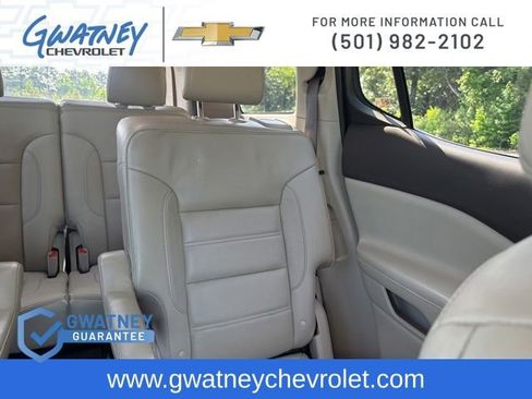 Used 2019 GMC Acadia Denali w/ Technology Package FWD image 25
