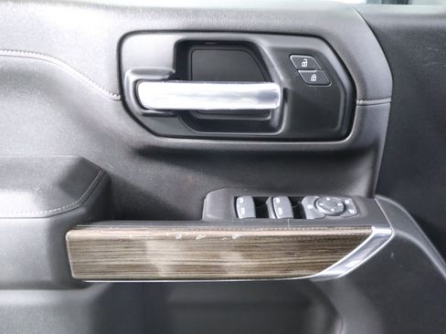 Used 2020 Chevrolet Silverado 2500 LT w/ Z71 Off-Road Package image 20