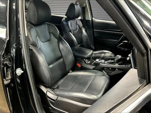 Used 2025 Kia Telluride S AWD/4WD image 28