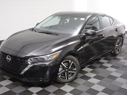 Used 2024 Nissan Sentra SV w/ All-Weather Package image 2