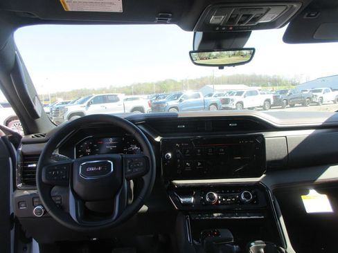 New 2026 GMC Sierra 1500 AT4 w/ AT4 Premium Package AWD/4WD image 19