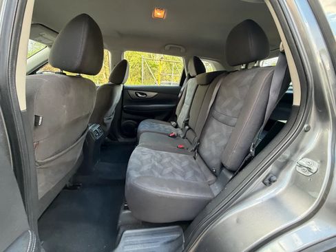 Used 2016 Nissan Rogue S AWD/4WD image 23