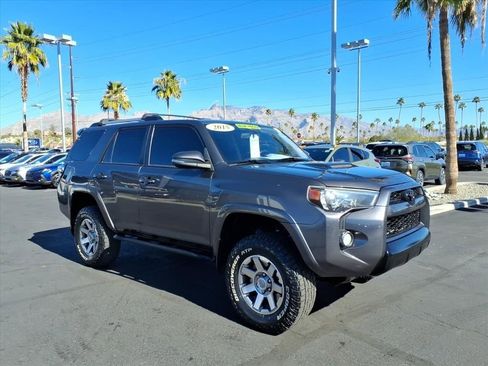 Used 2015 Toyota 4Runner 4WD image 32