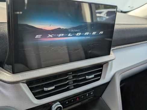 New 2026 Ford Explorer Active RWD image 12