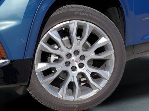 New 2026 GMC Acadia Denali w/ Super Cruise Package image 2