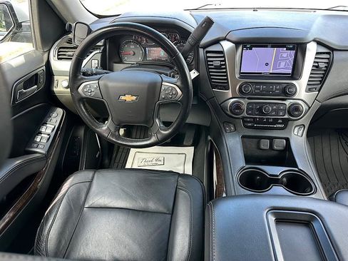 Used 2019 Chevrolet Suburban LT AWD/4WD image 20