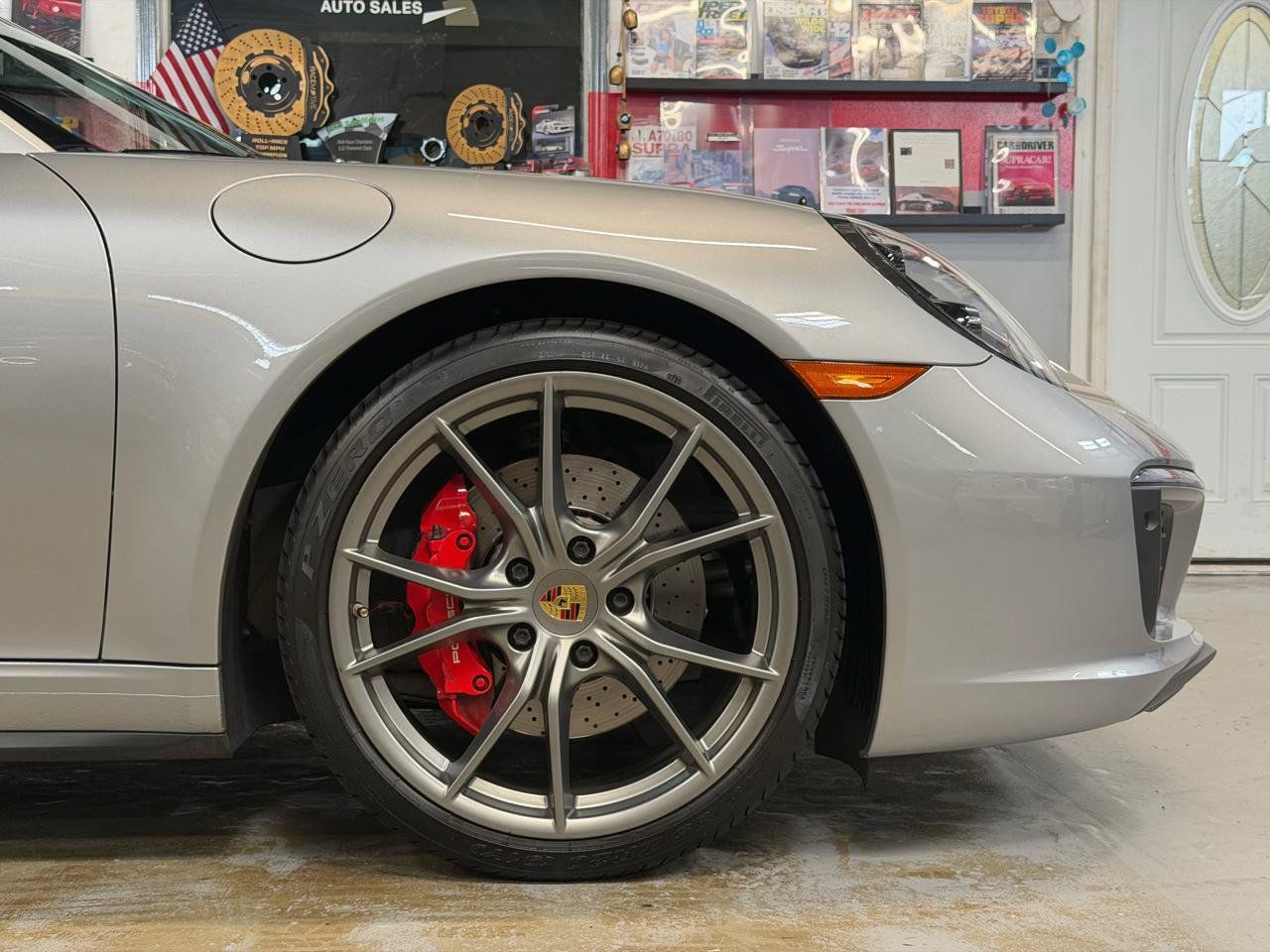 Used 2018 Porsche 911 Carrera 4S AWD/4WD image 12