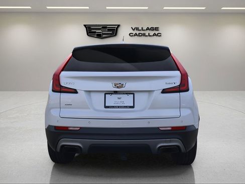 Used 2020 Cadillac XT4 Premium Luxury w/ Enhanced Visibility Package image 4