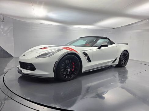 Used 2019 Chevrolet Corvette Grand Sport RWD image 9