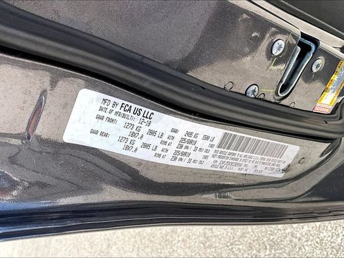 Used 2019 Jeep Cherokee Limited AWD/4WD image 42
