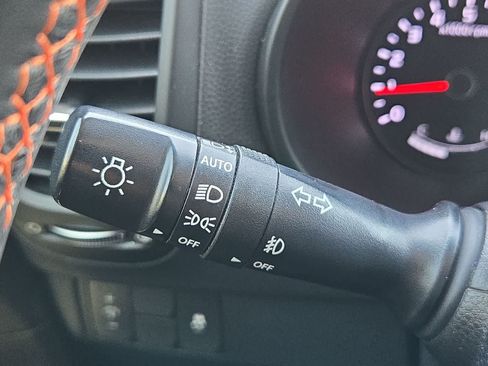 Used 2018 Kia Soul ! FWD image 26