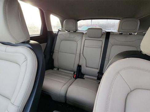 Used 2025 Lincoln Corsair FWD image 26