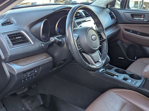 Used 2018 Subaru Outback 3.6R Touring w/ Popular Package #3 image 13