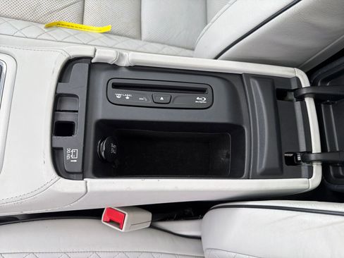 Used 2019 Jeep Grand Cherokee Summit AWD/4WD image 28
