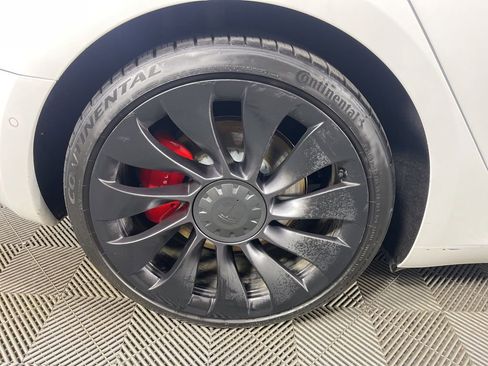 Used 2021 Tesla Model 3 Performance image 16