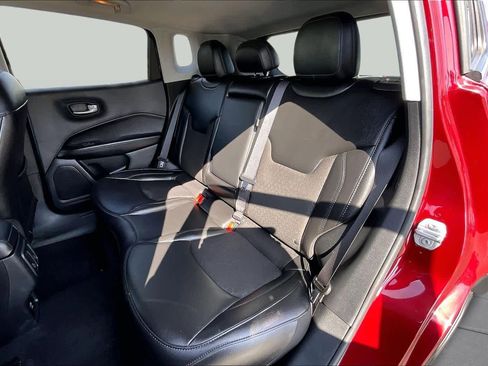 Used 2021 Jeep Compass Latitude image 19