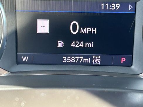 Used 2023 GMC Acadia SLT image 19