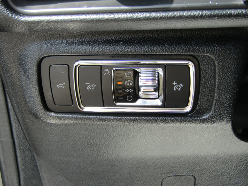 Used 2022 Lincoln Corsair AWD w/ Equipment Group 101A image 32