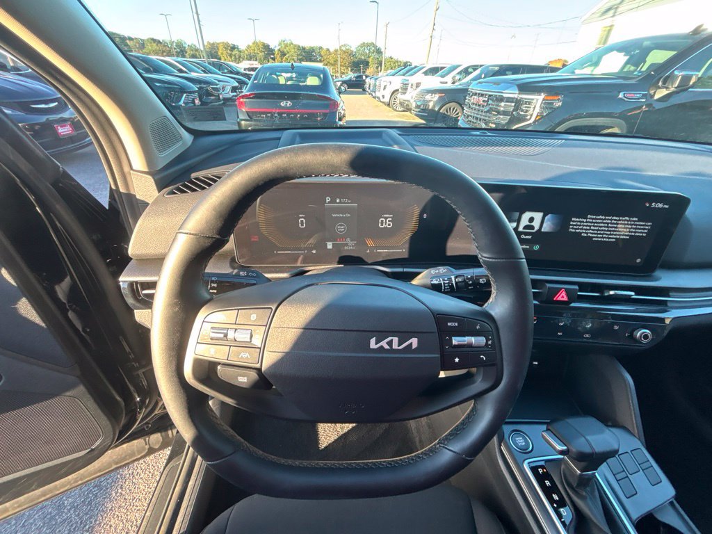 Certified 2026 Kia Sportage LX FWD image 13