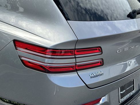 Used 2021 Genesis GV80 2.5T w/ Advanced Package 03 RWD image 8