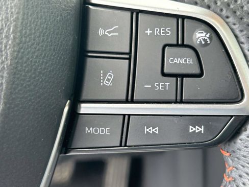 Used 2022 Toyota Sienna XSE w/ XSE Plus Package AWD/4WD image 23