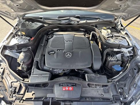 Used 2016 Mercedes-Benz E 350 Sedan image 3