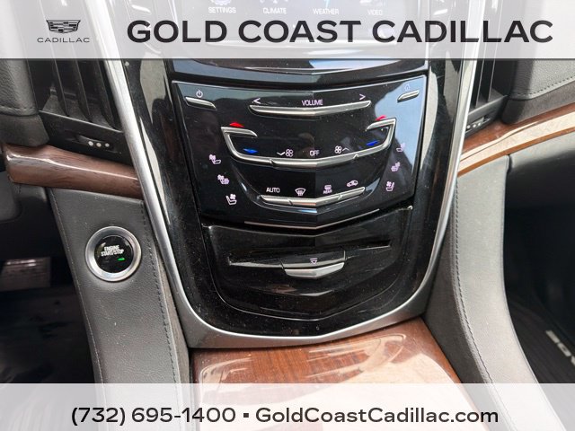 Used 2020 Cadillac Escalade ESV Luxury AWD/4WD image 30