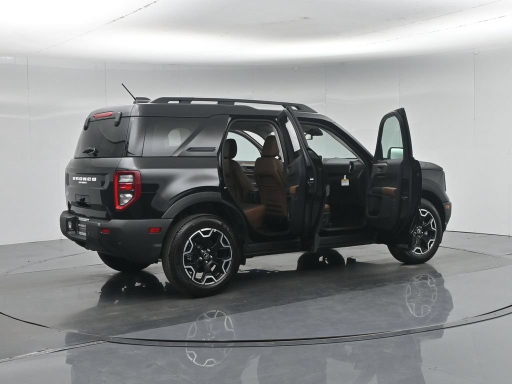 New 2026 Ford Bronco Sport Outer Banks w/ Outer Banks Tech Package+ AWD/4WD image 5