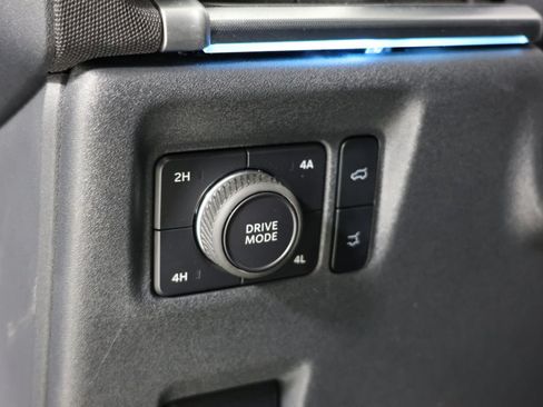 Used 2025 Ford Expedition Platinum AWD/4WD image 18