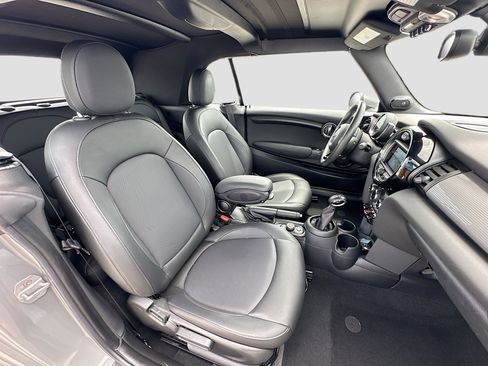 Used 2019 MINI Cooper Convertible w/ Premium Package FWD image 27