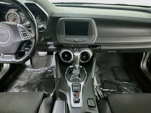 Used 2023 Chevrolet Camaro LT RWD image 31