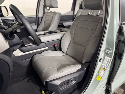 Used 2024 Toyota Tundra Limited image 26