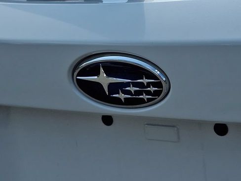 Used 2024 Subaru Outback Premium AWD/4WD image 31