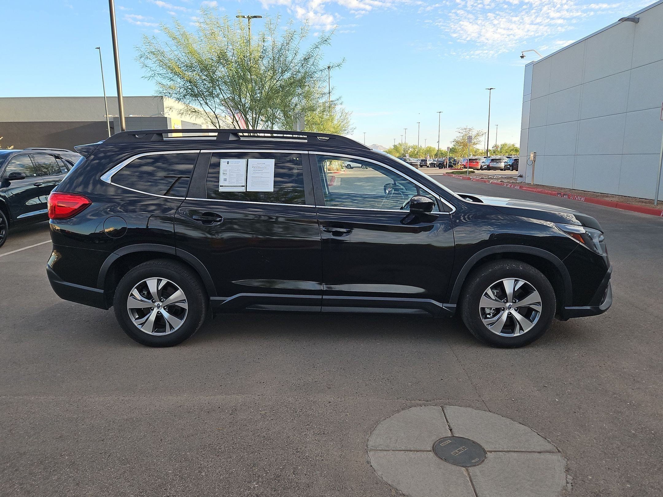 Used 2024 Subaru Ascent Premium w/ Convenience Package AWD/4WD image 7