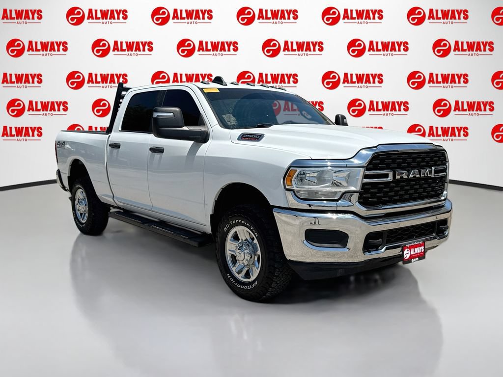 Used 2023 RAM 2500 Big Horn AWD/4WD image 3