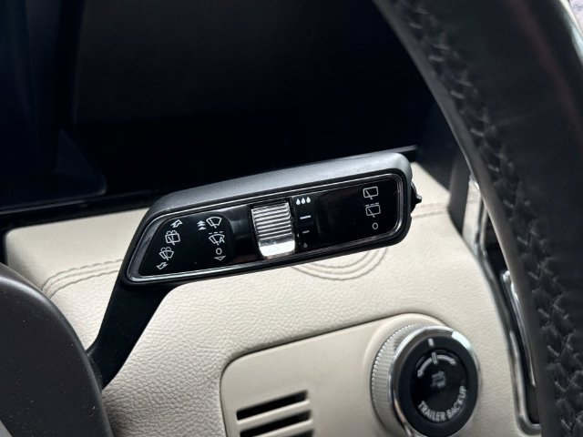 Used 2020 Lincoln Navigator L Reserve w/ Equipment Group 208A Reserve AWD/4WD image 25